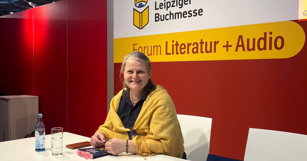 Autorin Eva Friederike Laspas bei der Lesung "Der letzte Zeitwächter" - Leipzig Buchmesse
